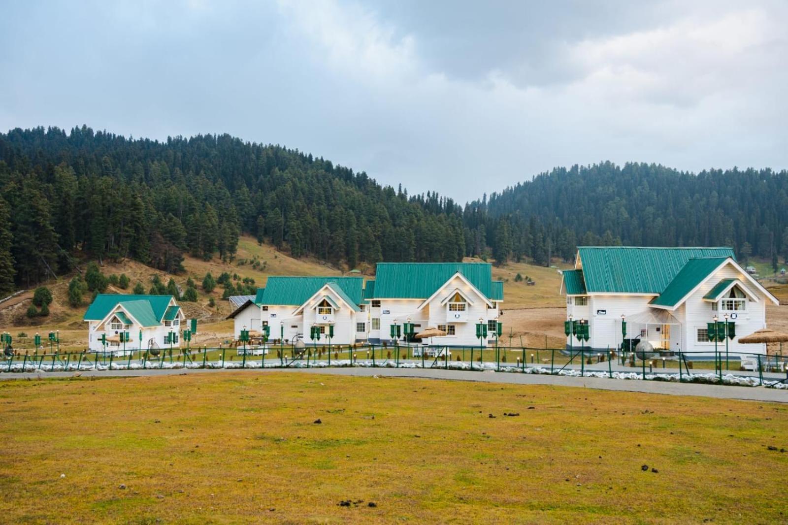 Green Rooms Resort Gulmarg Exterior photo